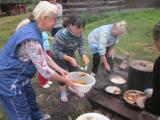Оладьи на костре - Мастер Сапожников Владимир (фотограф Шаравина Елена)